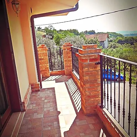 Casale Del Sole Bed & Breakfast 3*