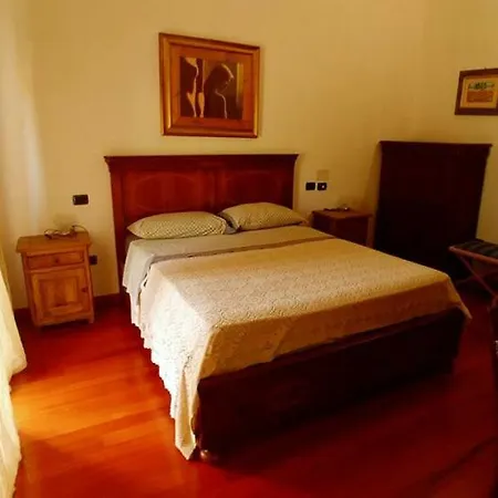 Casale Del Sole Bed & Breakfast